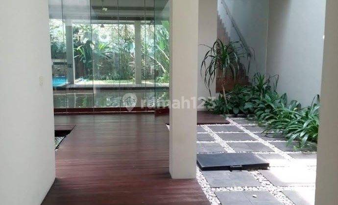 Rumah Mewah Ada Swimming Pool Di Kemang Jakarta Selatan 2