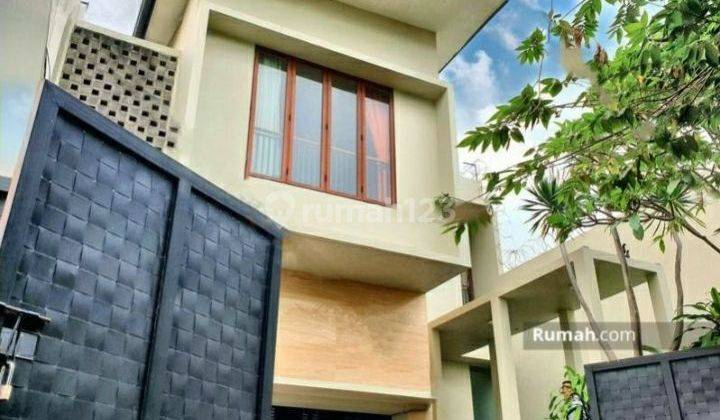 Rumah Mewah Ada Swimming Pool Di Kemang Jakarta Selatan 1