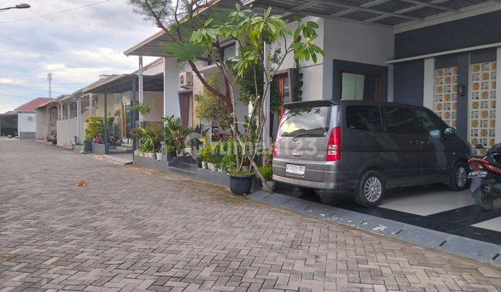 Rumah One Gate Sistem di Slawi Dekat Pusat Kota Alun alun 2