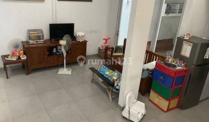 Rumah 2 Lantai di Cempaka Putih Area Perumahan  1