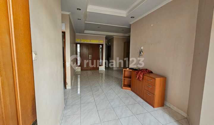 Rumah 1 Lantai di Imeperial Gading Lokasi Strategis Gate Sistem 2