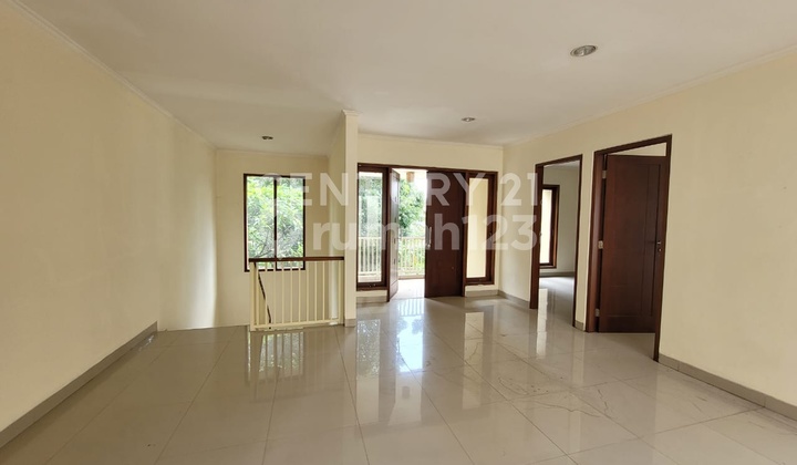 Rumah Baru Disain Minimalis Berlokasi Strategis Di Jakarta Timur Rumah Baru Disain Minimalis Berlokasi Strategis Di Jakarta Timur