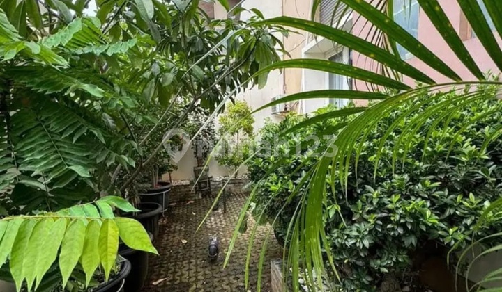 Rumah Modern Bagus Mewah Di Komplek Pulomas 2