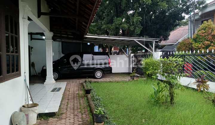 Rumah Lama di Duren Sawit Lokasi Strategis One Gate Sistem