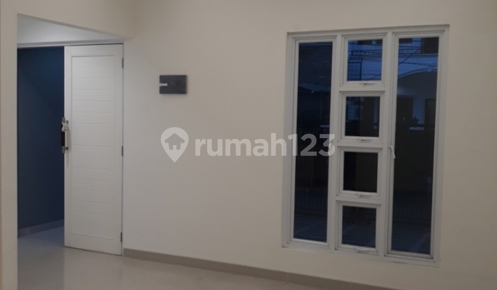 House in Kelapa Gading Strategic Location 2-Story Building Ready to Occup 2