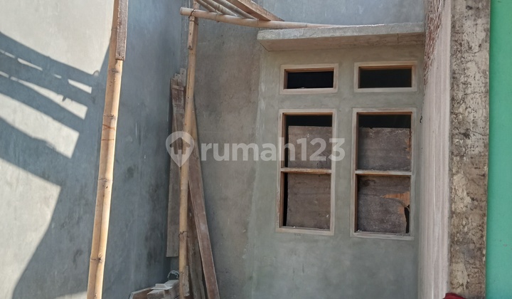 Rumah Mewah Murah Bonus Kolam Ikan Dekat Jalan Raya Di Bandung 5
