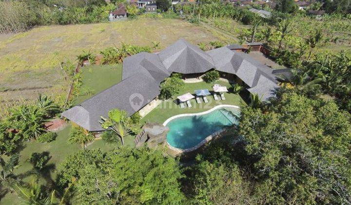 Vila Tepi Sungai Bergaya Resor Di Nyanyi, Tabanan Bali 23