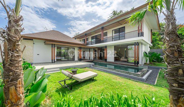 Villa for sale, only 5 minutes from the beach in Jimbaran Bali 1