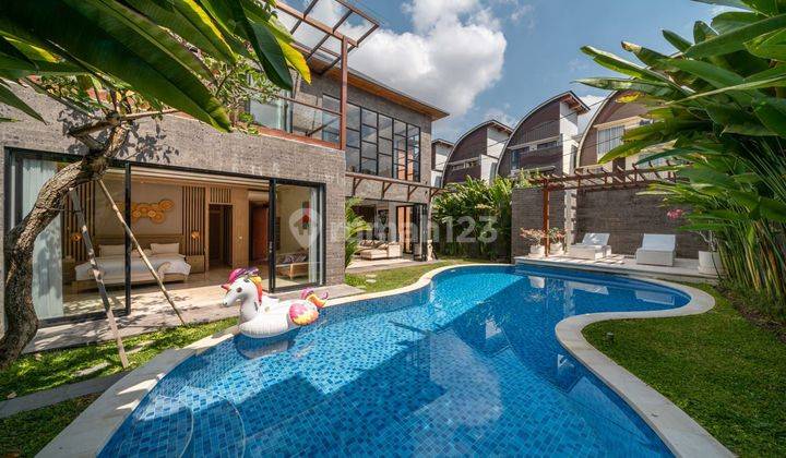 Luxury Villa for Sale in Semer, Kerobokan Bali 1