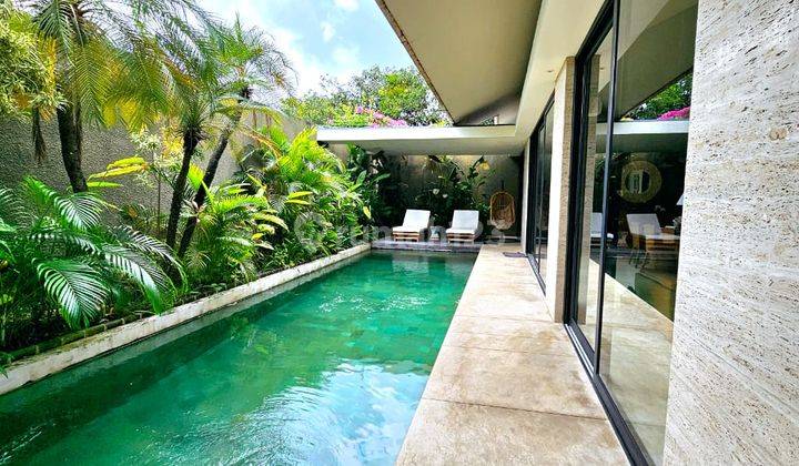 Dijual Modern Villa, Hanya 200 Meter Dari Pantai Batu Belig Bali 1