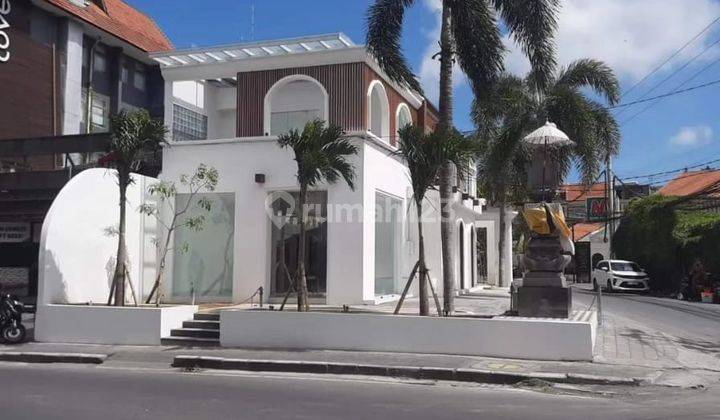 Shophouse for sale on Main Street Petitenget Seminyak, Bali 2