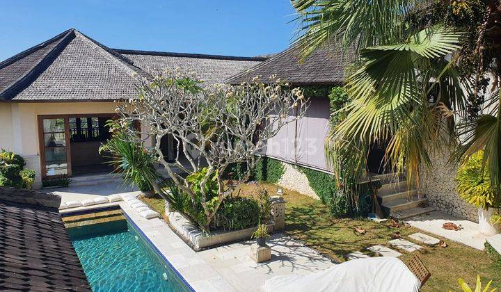 Dijual Villa, Hanya 10 Menit Dari Nusa Dua, Bali 2