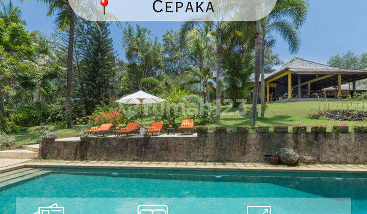 Spacious Villa with Private Forest & Riverfront – Cepaka, Bali