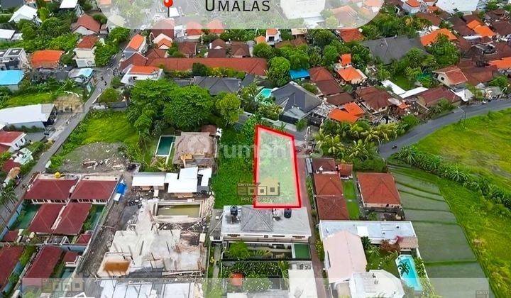 Dijual Tanah Terbatas Pinggir Jalan Bumbak Umalas 1