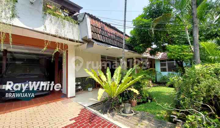 RUMAH DI JL RADIO, KEBAYORAN BARU, LAYAK HUNI, 1,5 KM ke MRT Blok M