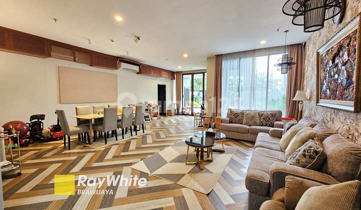 Essence Darmawangsa Townhouse di jalan Darmawangsa Kebayoran Baru, dekat Mal Kemang Village