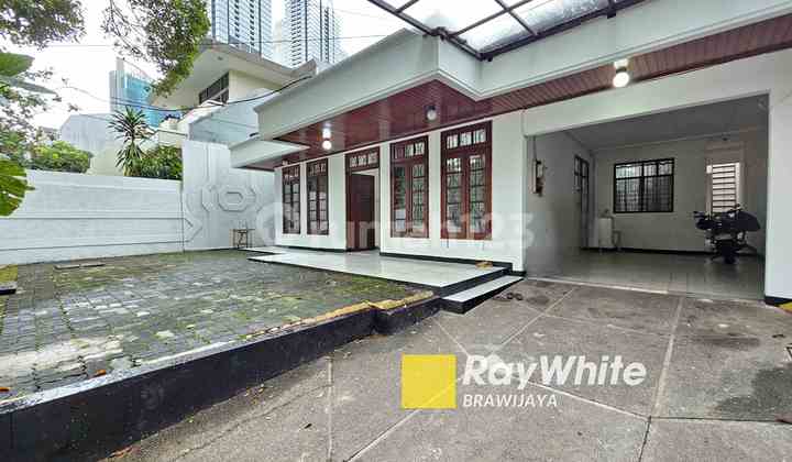 Rumah di Senopati, Kebayoran Baru, View Taman, Dekat Scbd, bisa Buat Silent Office Rumah di Senopati, Kebayoran Baru, View Taman, Dekat Scbd, bisa Buat Silent Office