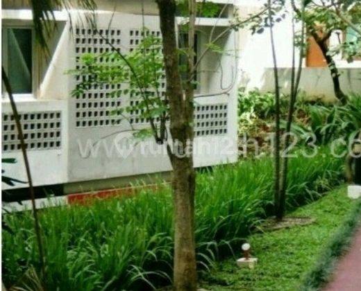 DIJUAL Apartemen cocok untuk mahasiswa di depan Kampus UI dan Guna Darma di Depok 2