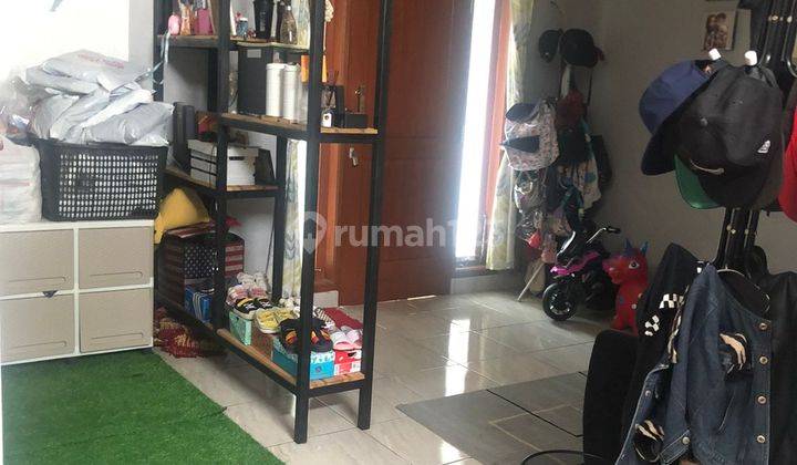 Dijual Cepat Rumah Manis Minimalis, Harga Ekonomis di Sariwangi 1