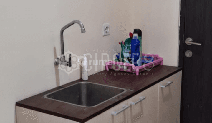 Disewakan Unit Apartemen Semi Furnished di Apartemen Jardin 2