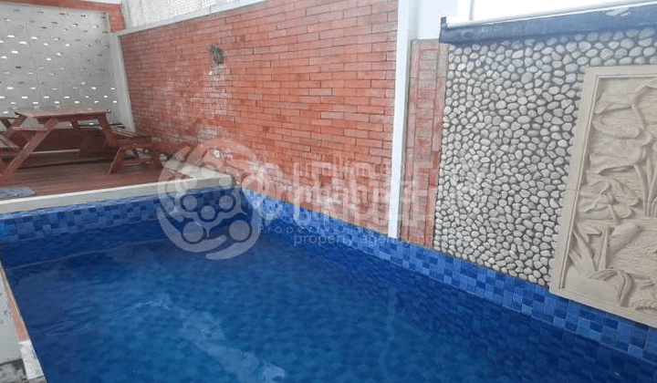 Hunian Full Furnished Dengan Balkon Pribadi, Good View Kolam Renang 2