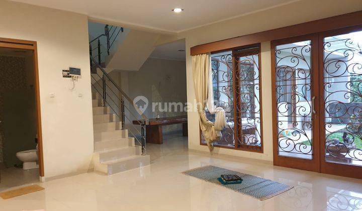 Disewa Rumah Mewah 2 Lantai Pondok Hijau Bandung Siap Huni  5