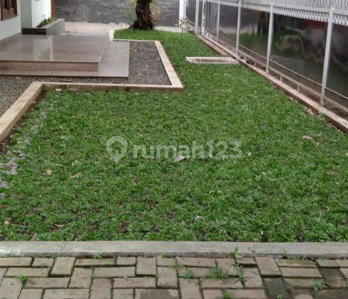 Disewakan Rumah Mewah Modern Sayap Cipaganti  2