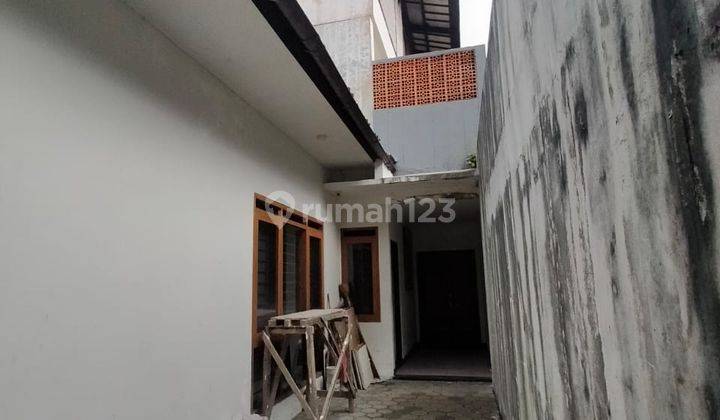 Dijual Rumah Strategis Sayap Dago Bandung 2