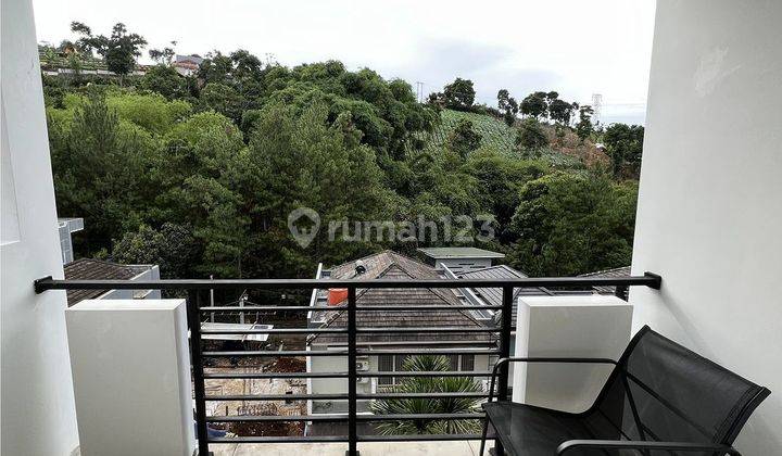 Dijual Rumah Cantik Furnished di Dago Pakar Bandung 2