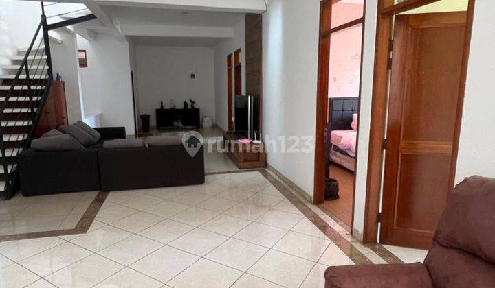 Dijual Rumah Bagus dan Nyaman di Cipedes Bandung 1