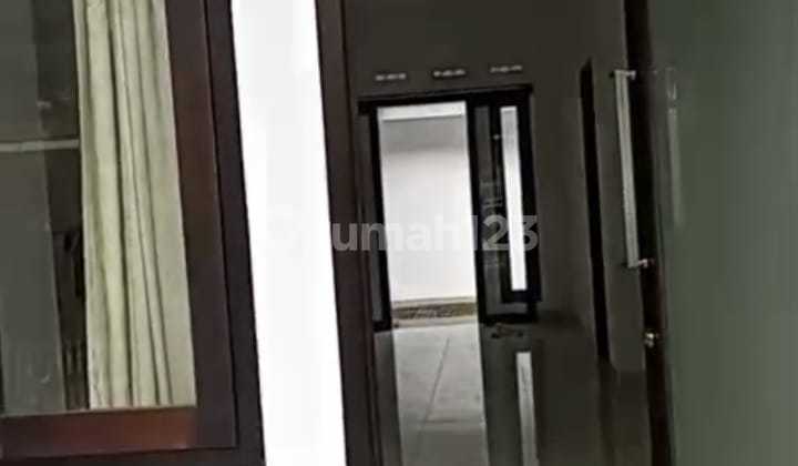 Rumah Kontrakan Pondok Hijau akan dilengkapi dengan Gordijn dan pemasangan Booster Pump Baru. 1