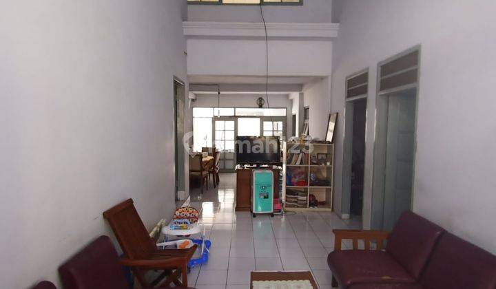 Dijual Rumah Terawat di Pasir Salam Bandung 1