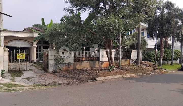 Safe Neighborhood Wide Road Land Calculation House in Pondok Indah