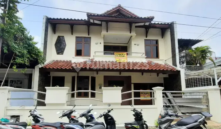 House Below Market Price Elite Location Near PIM 2 Very Rare