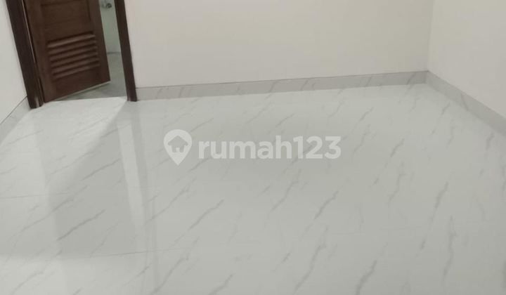 Rumah Baru New Brand Lokasi Strategis di Bintaro Sektor 1 2