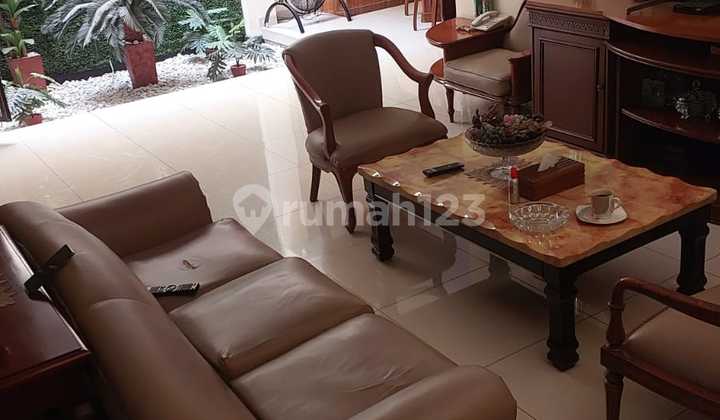 Rumah Dalam Komplek Tenang Dekat MRT Sangat Jarang Ada 2