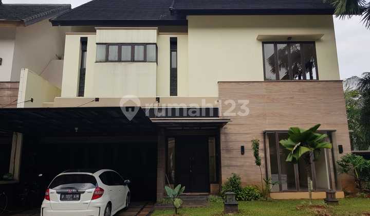 House in Permata Residence, Lebak Bulus III Street, in a Town House, Quiet, Safe, Exclusive Environment.