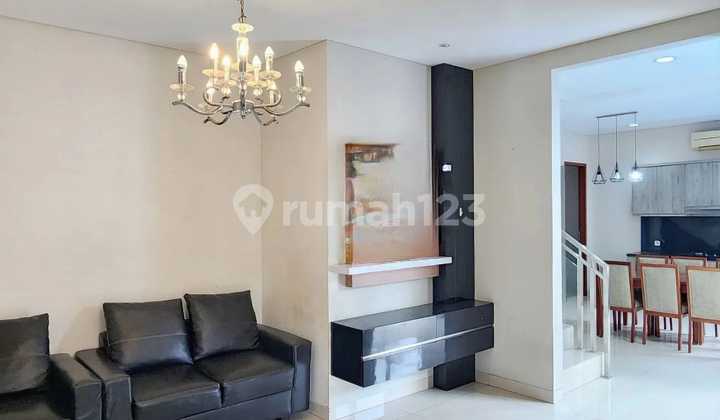 Rumah di Lokasi Elit Siap Huni Sangat Jarang ada di Pondok Indah