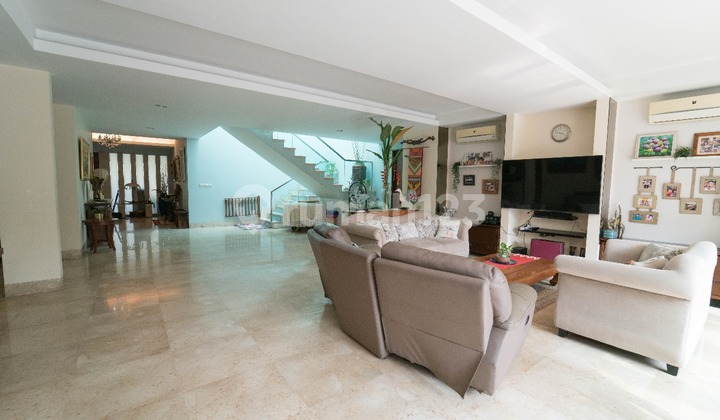 Rumah Siap Huni Dibawah Pasar di Pondok Indah  2