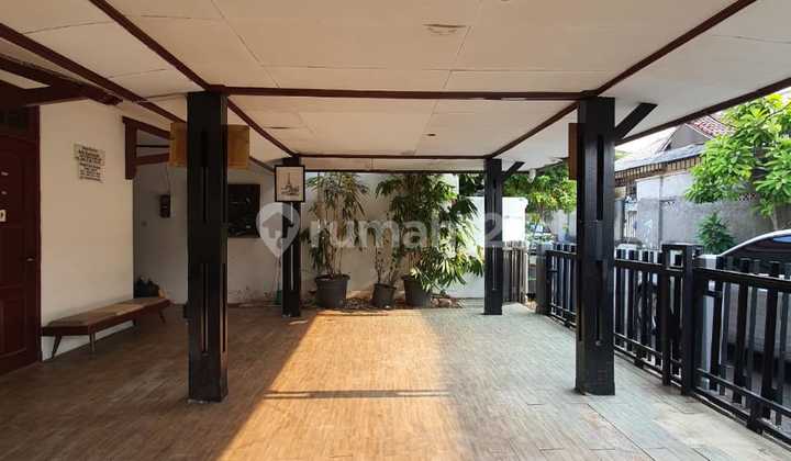 Rumah di Kebayoran Lama di Komplek Cipulir Permai Lingkungan Tenang 2