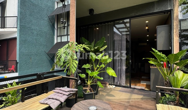 Rumah Unik dalam Townhouse Area Tenang Nyaman di Lebak Bulus 