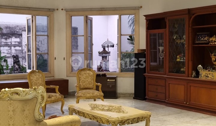 Rumah Siap Huni Komplek Premium dan Strategis di Pondok Indah 2