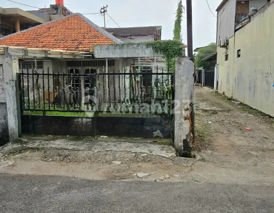 Turun Harga Rumah Murah Hitung Tanah Dekat MRT Haji Nawi Cipete Turun Harga Rumah Murah Hitung Tanah Dekat MRT Haji Nawi Cipete