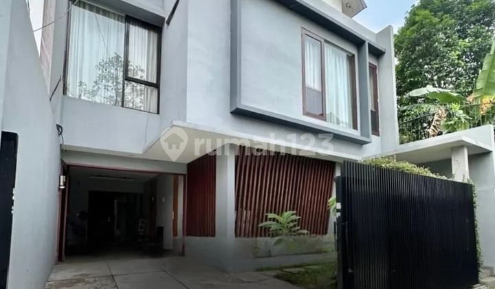Turun Harga Rumah Jarang Ada di Pondok Indah Lokasi Strategis Lingkungan Tenang