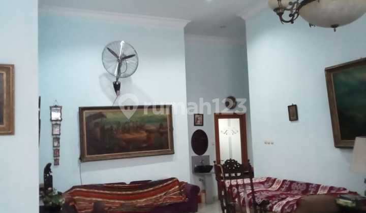 Rumah Besar Hoek di Bona Indah Lebak Bulus Sangat Jarang Ada 2