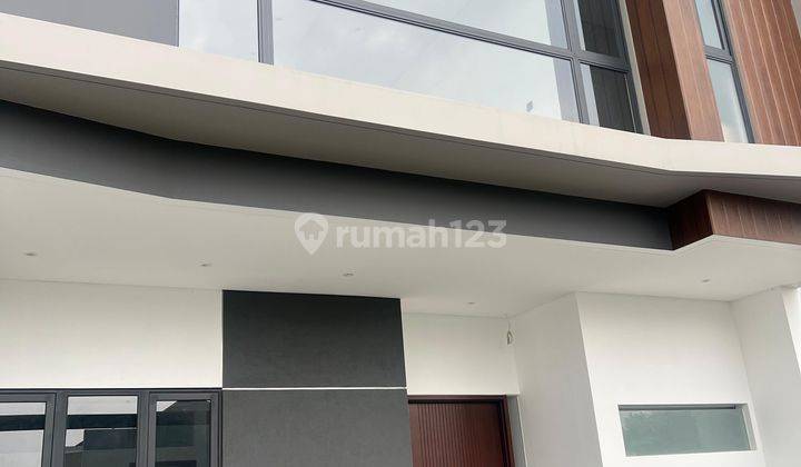 Dijual Rumah Baru di Setraduta Grande 2