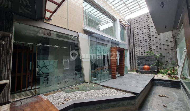 Dijual Rumah Luxury di Singgasana Pradana Bandung 1