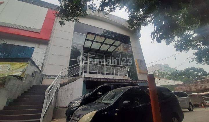 Dijual Gedung Siap Pakai di Jalan Riau Dekat Mall Bec 1