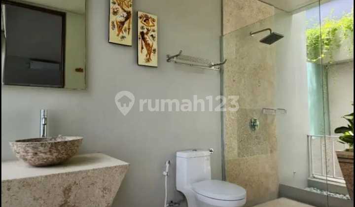 House with swimming pool in Puri Gading Jimbaran Bali 2