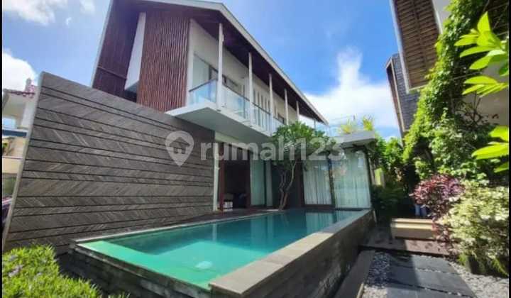 Rumah Dengan Swimming Pool di Puri Gading Jimbaran Bali Rumah Dengan Swimming Pool di Puri Gading Jimbaran Bali